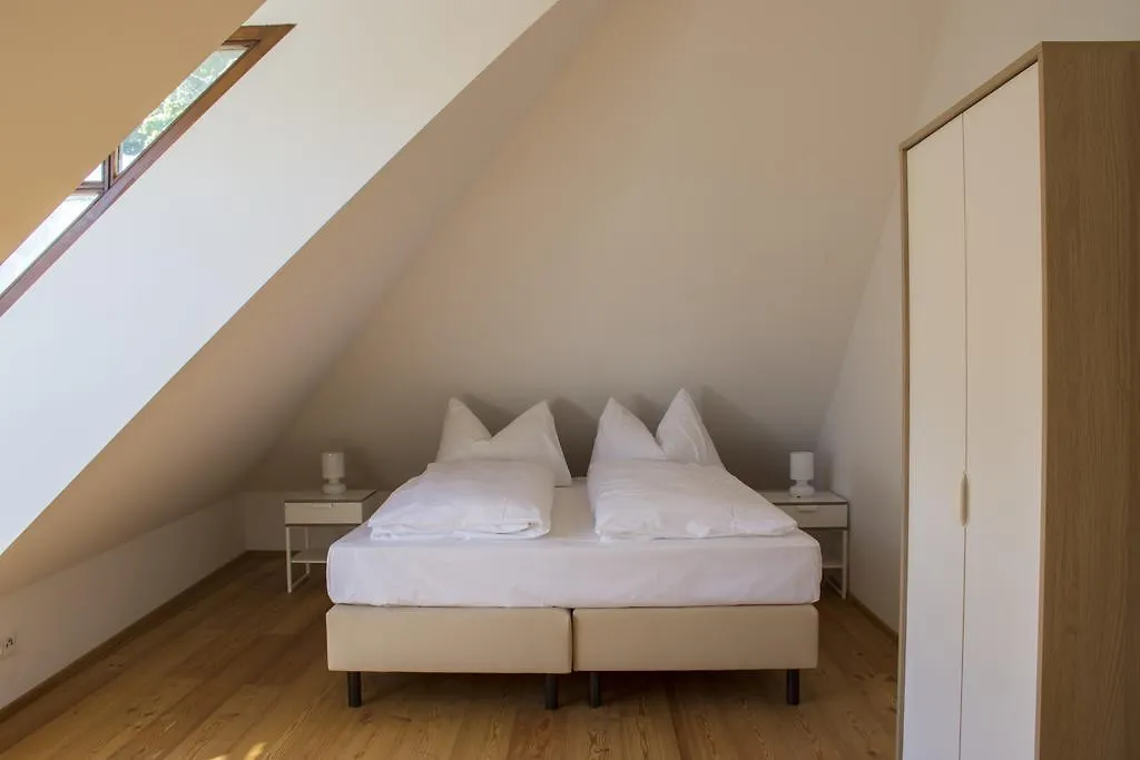 Landhaus Grinzing Hotel Vienna 0*,